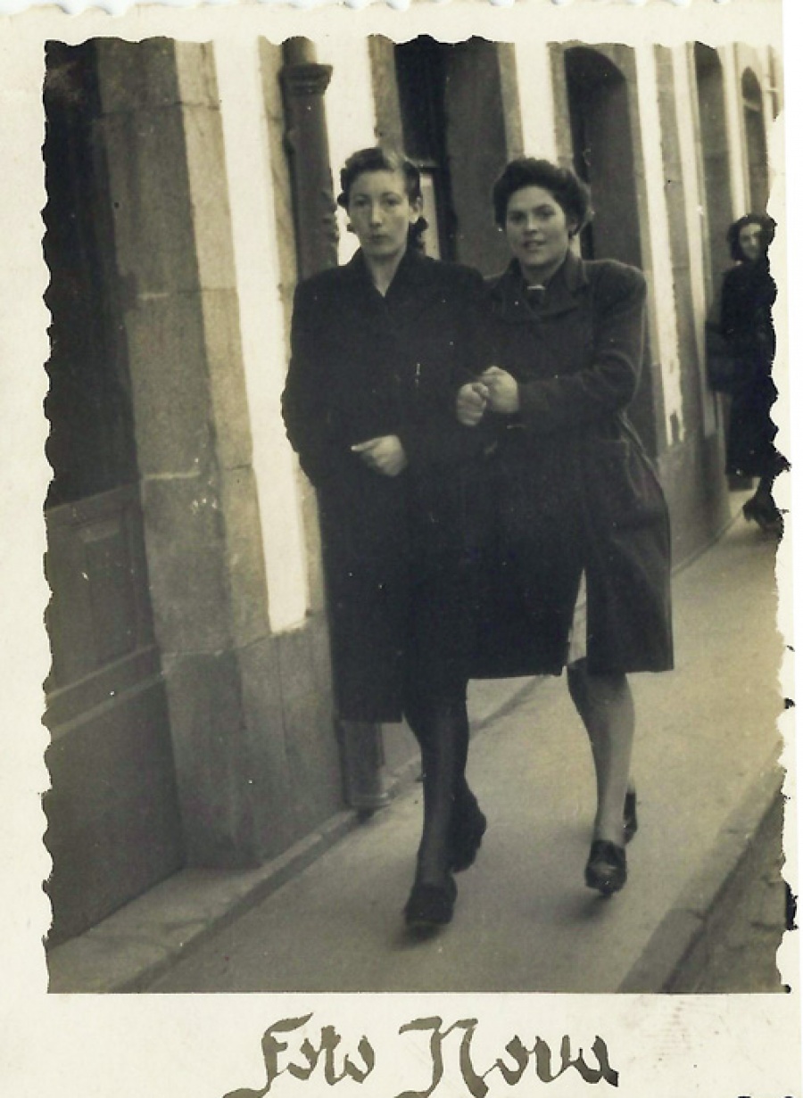 1940 - Dos amigas